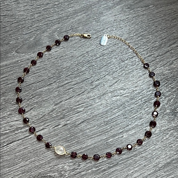 Ela Rae Libi coin stone necklace with center stone - Picture 4 of 9